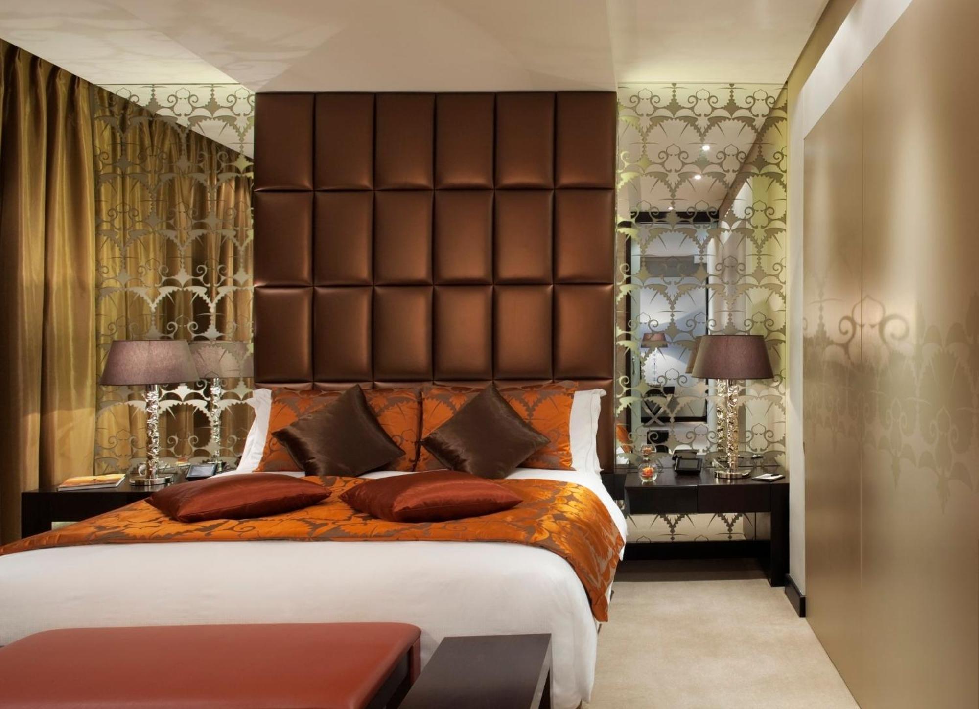 Mandarin Oriental Al Faisaliah, Rijád Kültér fotó A bedroom at the Mandarin Oriental, Dubai
