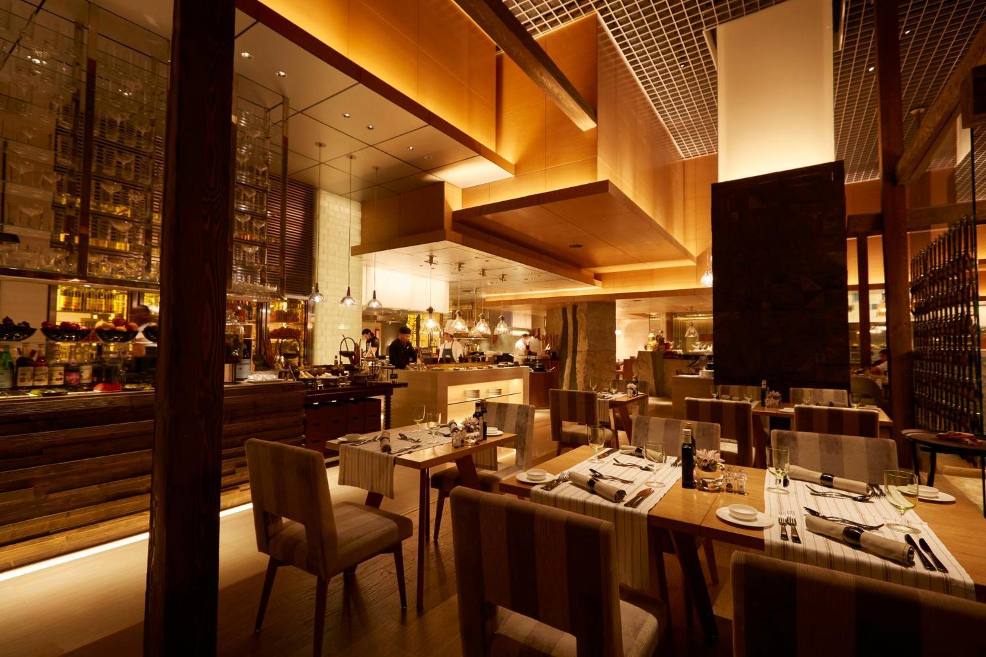 Mandarin Oriental Al Faisaliah, Rijád Kültér fotó Interior of the restaurant